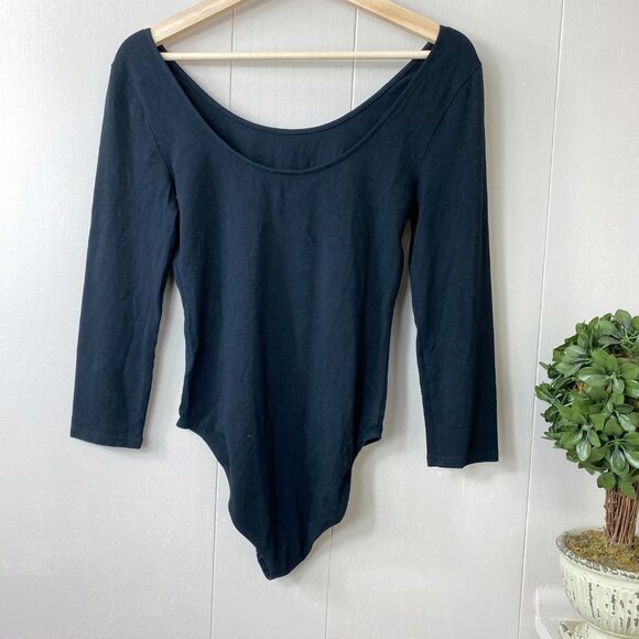 Express Black Long Sleeve Off Scoop Neckline Bodysuit Top Size Small - Picture 4 of 6